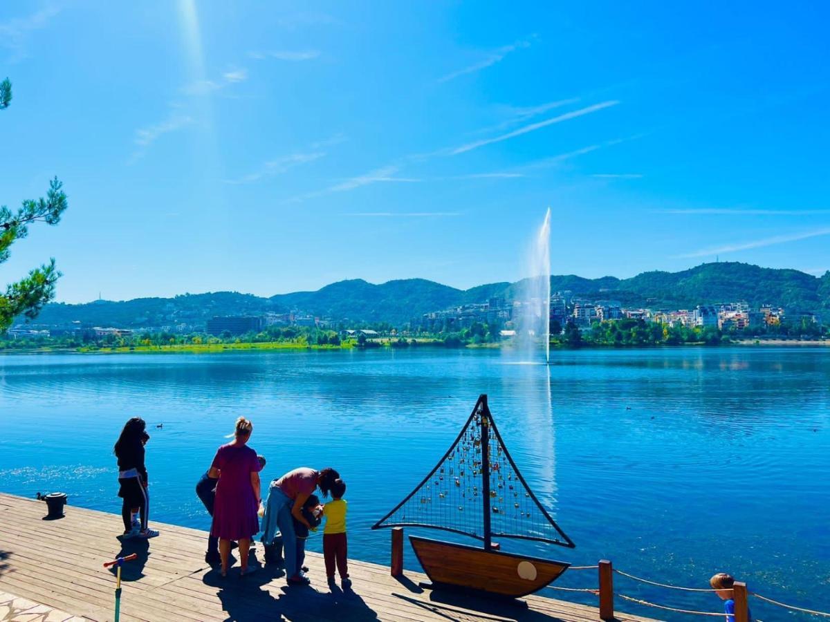 Cozy apartment near Artificial Lake Tirana Zewnętrze zdjęcie